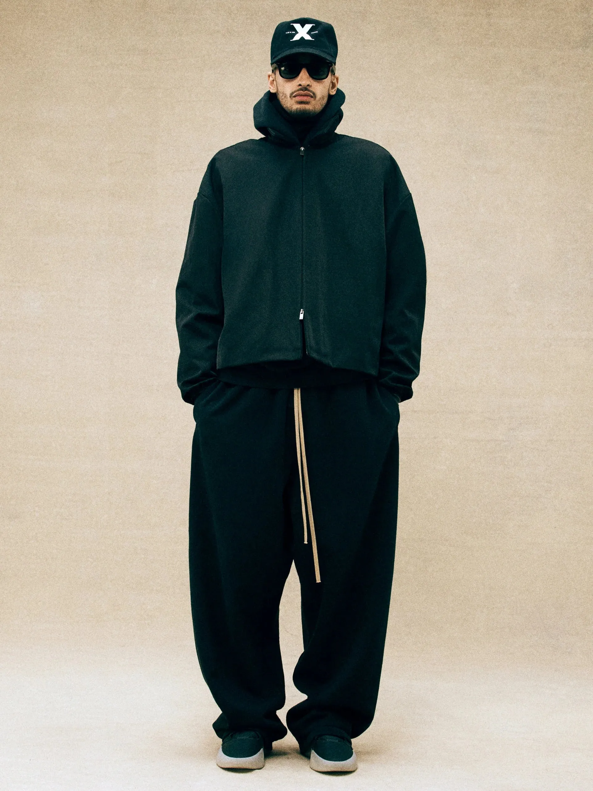 ESSENTIALS - Heavy Fleece Relaxed Sweatpant Black