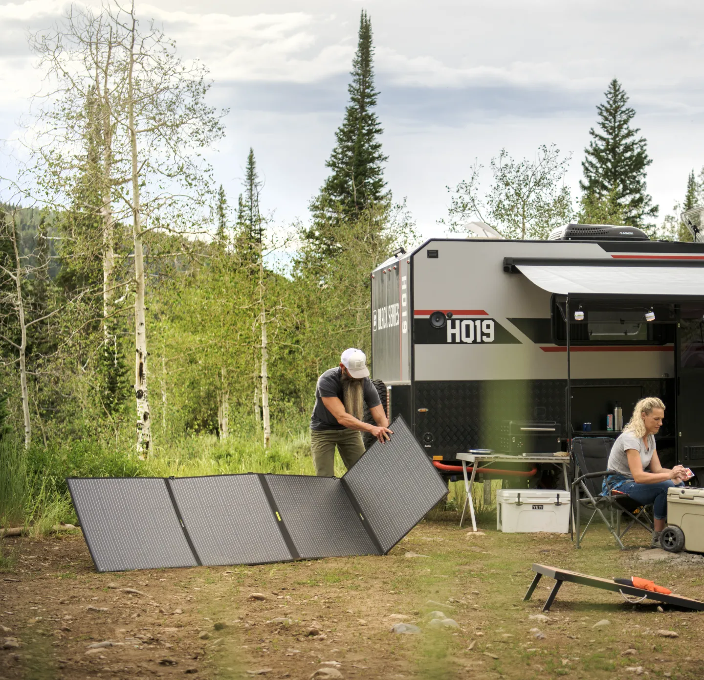 Goal Zero (8) Nomad 400 PRO Solar Bundle